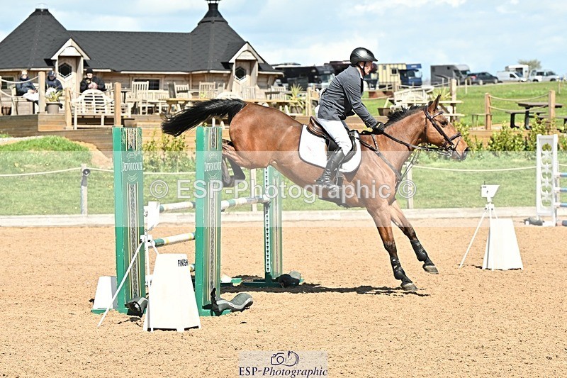 250416-134330-01220 - Cls 4 Newcomers and 1.10m