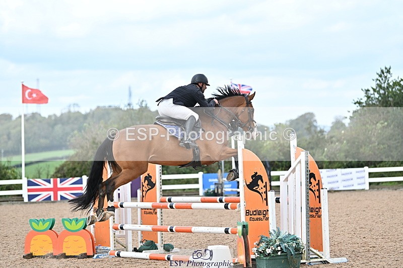 241005A-113030-03385 - SAT Cls 17 95cm Amateur Quali