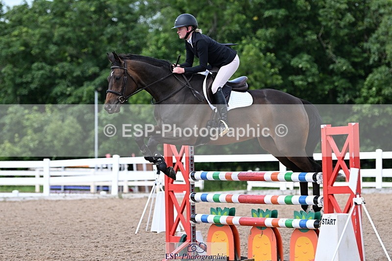 240619A-143909-00687 - Cls 4 Snr Newcomers and 1.10m Open