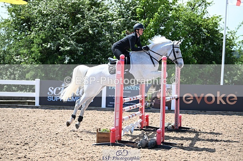 260507-132556-03508 - Cls 9 1.05m Amateur Qualifier