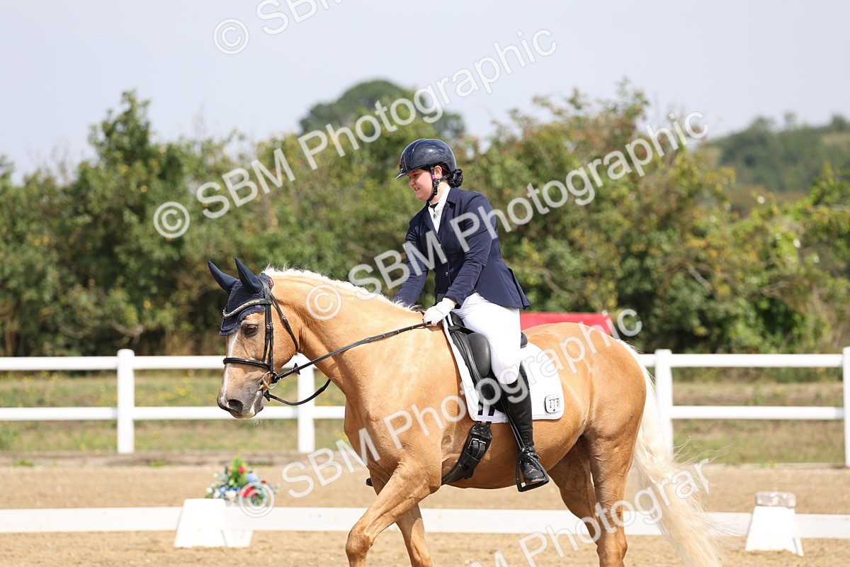 SBM_006141 - Class 6 - novice 6 - 11.50-12.46