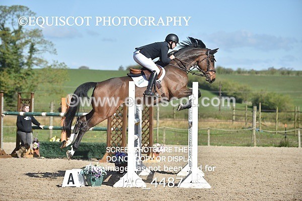JAC_4487 - CLASS 11 SAT Andrew Hamilton Coach, RHS Foxhunter Championship Qualifier