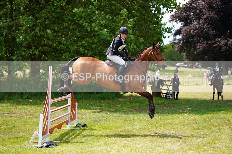 240630X-124522-8351 - 336-Tichy_Sanders-SPARHANGER_VELVET