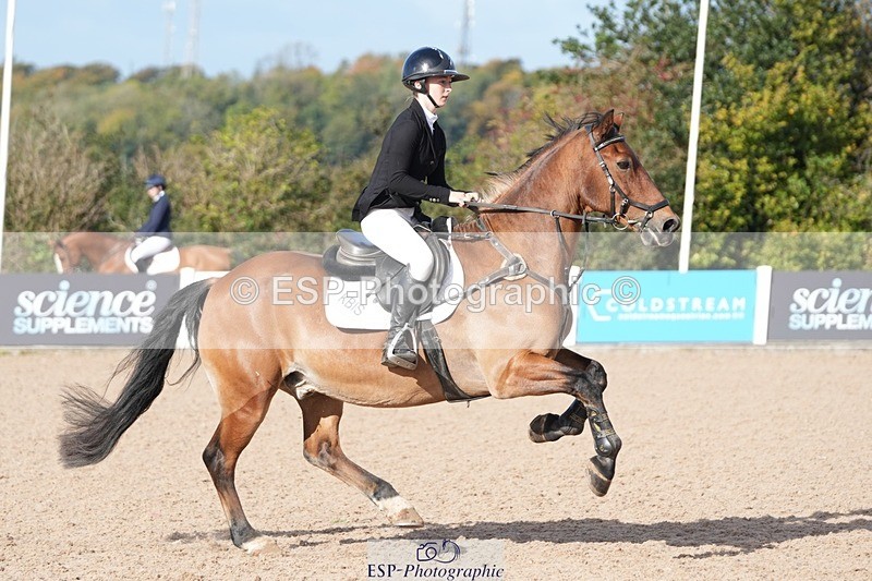 251005-104151-02613 - Cls 22 British Novice and 90cm