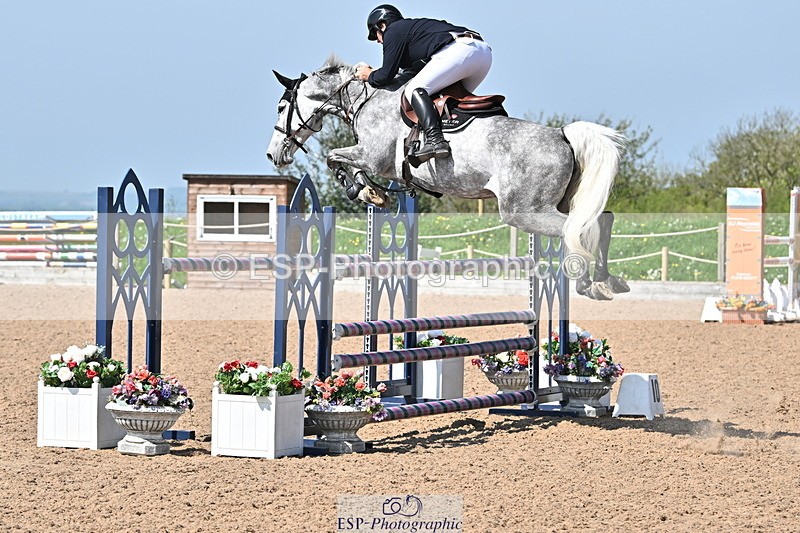 240509A-110549-01035 - Cls 9 Snr 1.20m Open