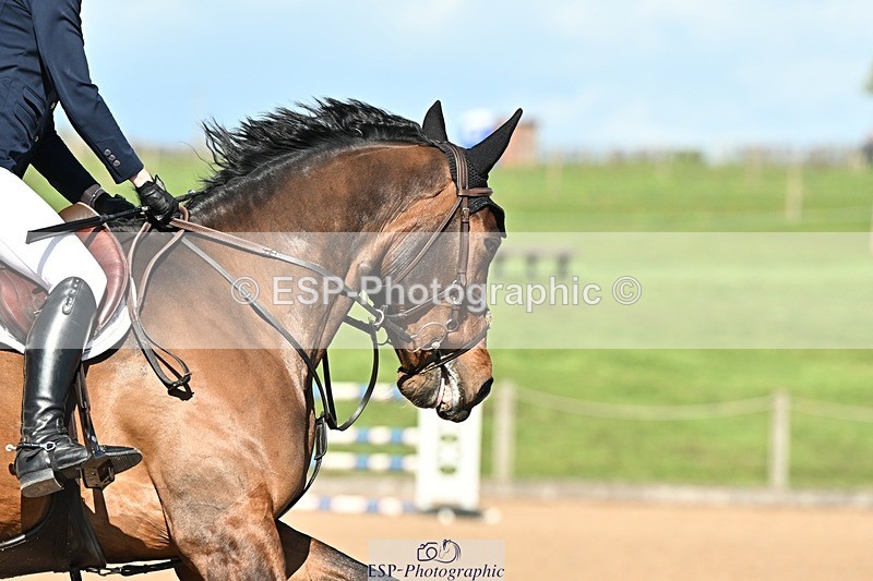 250416-152015-01692 - Cls 6 Foxhunter and 1.20m