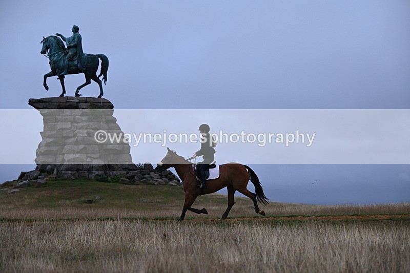 DSC_2062 - Time at Statue 12:13 to 12:32