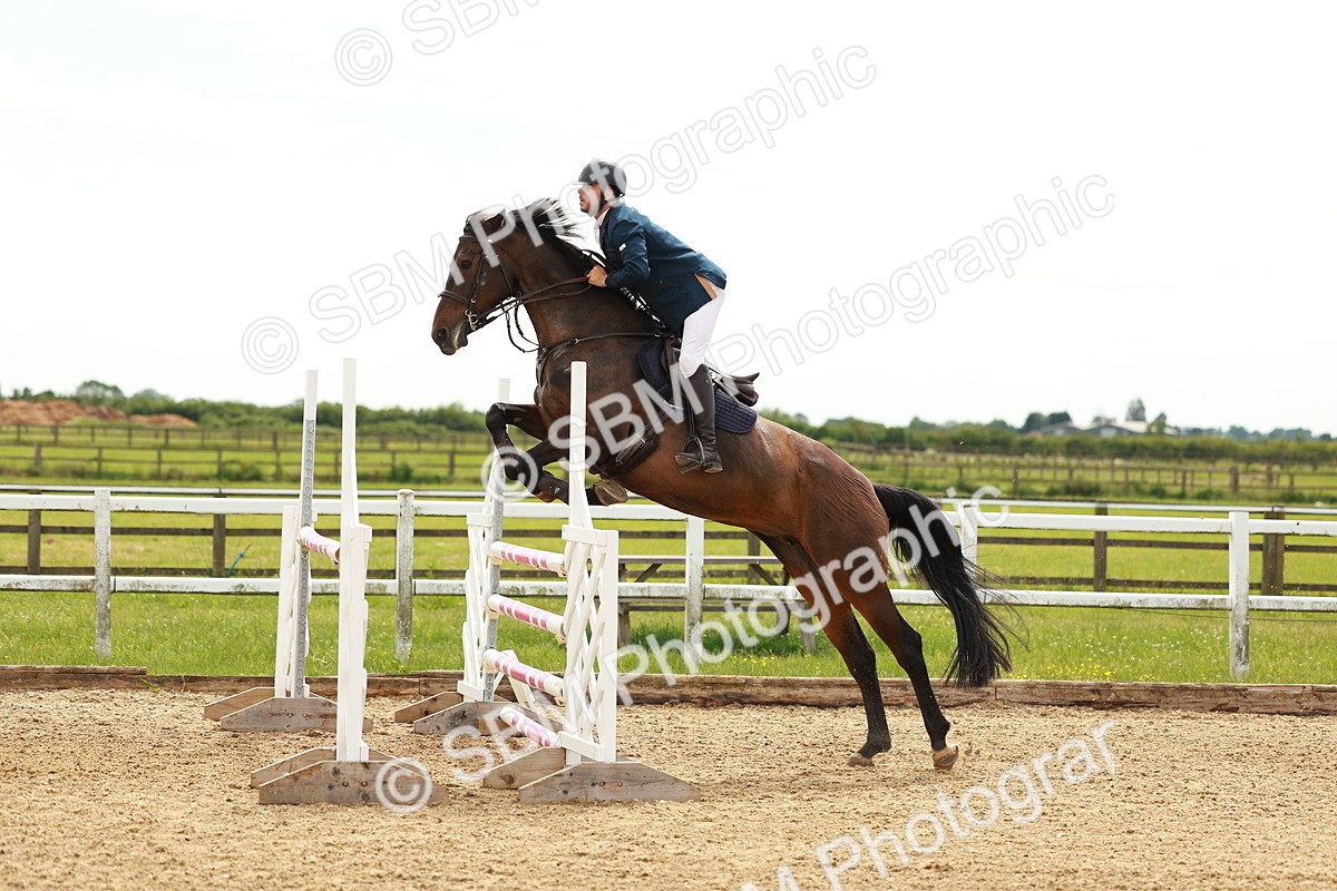 SBM_002265 - Class 4 - Senior Newcomers - 1.10m