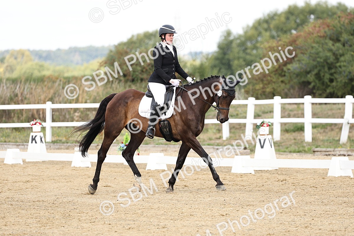 SBM_018177 - Class 16 - Novice 5 - 11.12-12.01