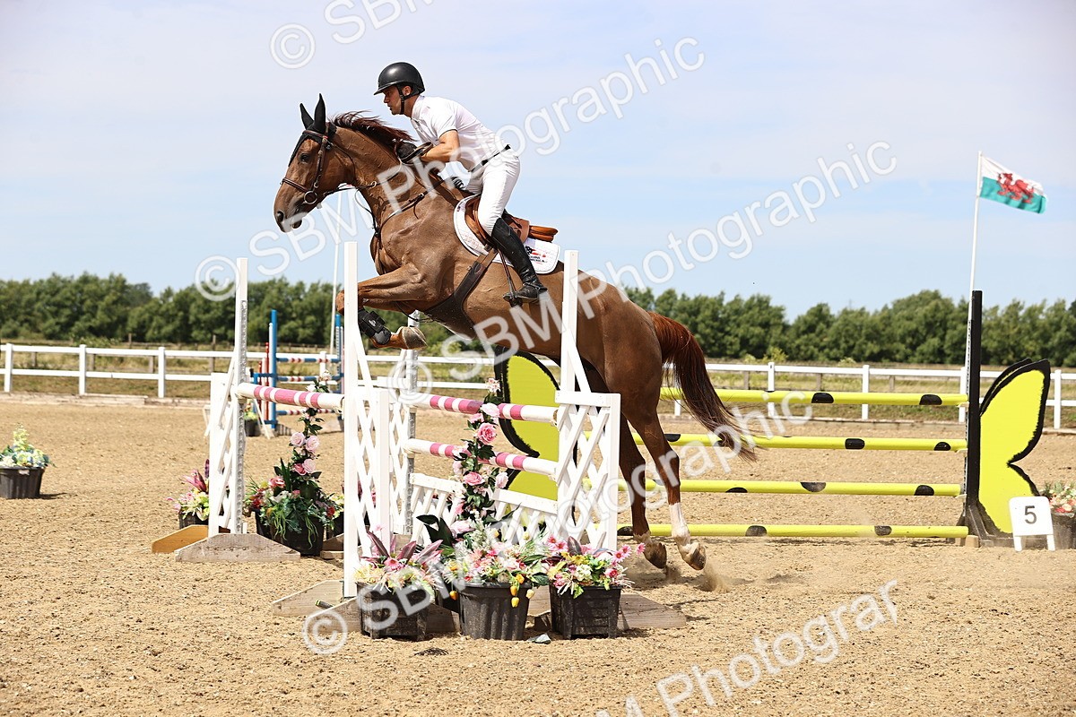 SBM_000714 - Class 15 - Redpost Equestian Senior Foxhunter - 1.20m
