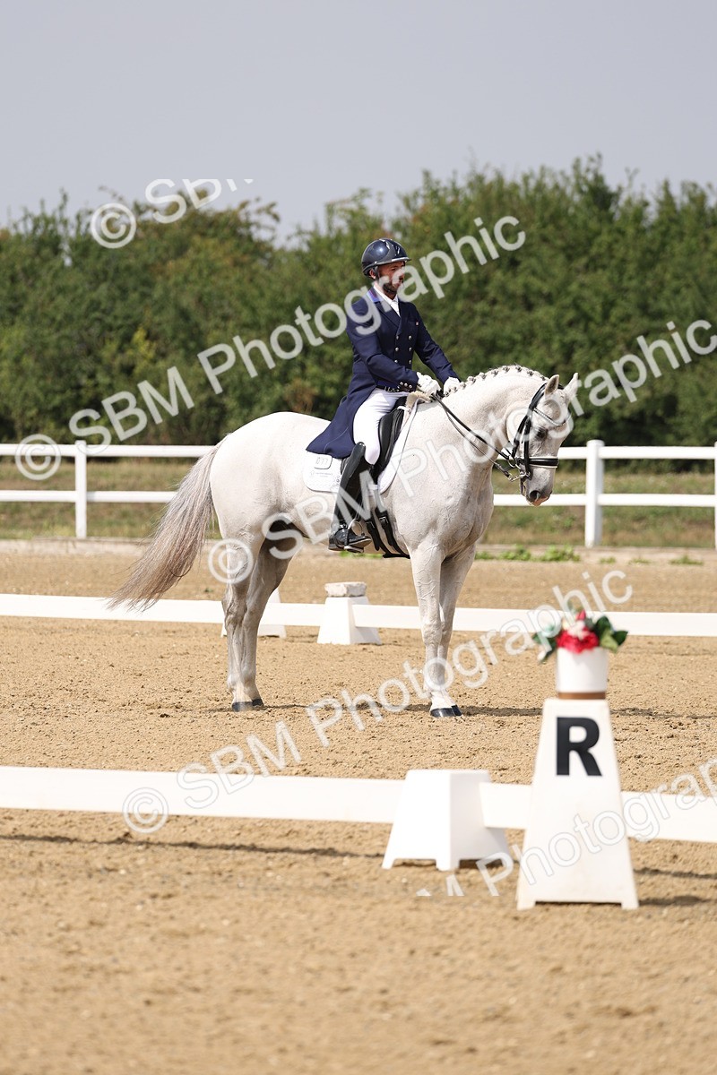 SBM_007331 - Class 9 - FEI INT I - 13.37-14.33