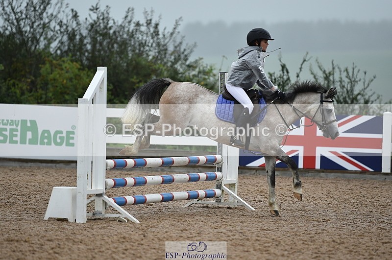 220829A-152914-00065 - Clear Round & 60cm  1a - 1b