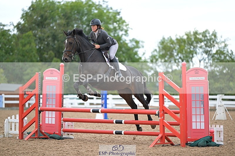 240925A-104255-00101 - Cls 1 British Novice and 90cm Open