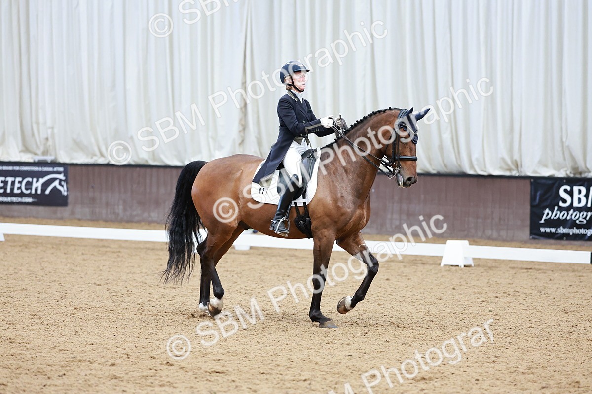 SBM_015912 - Class 5 - FEI INT II - 15.48-17.00