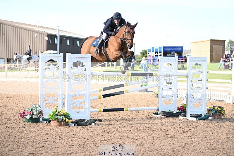 240913A-160832-05167 - Cls 18 National 1.40m Open