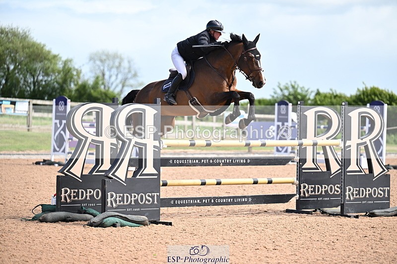 260513B-152751-01235 - Cls 6 Snr Fox and 1.20m Open