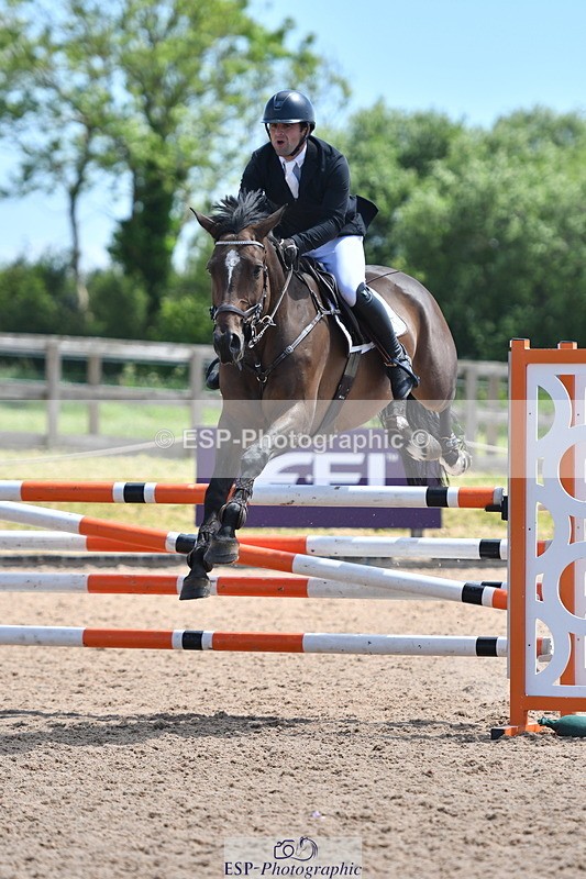 240609A-130701-05515 - Cls 18 Snr Newcomers and 1.10m Open