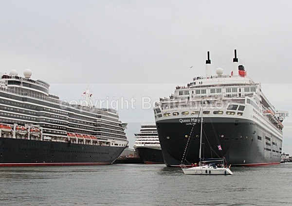 120605 THREE QUEENS IN SOUTHAMPTON IMG_7757 - THREE QUEENS MEET IN SOUTHAMPTON 5th June 2012