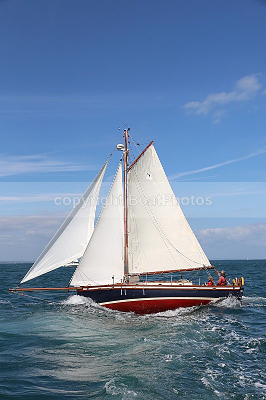 150627 no name here_E - ROUND THE ISLAND RACE - SATURDAY 27th JUNE 2015