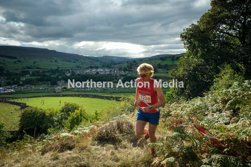 DSCF5041 - Reeth Fell race seniors