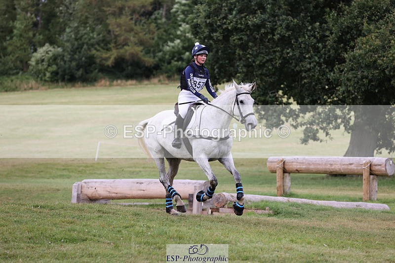 240825X-143931-34710 - 80cm XC 14.30 to 15.30