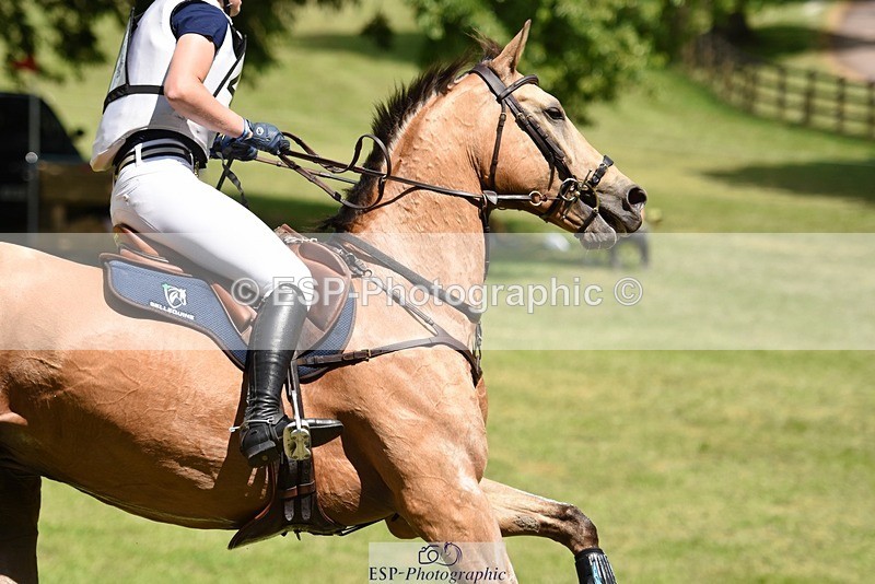 230528-135152-17613 - 464-GRANDE_BY_DESIGN-Emma_Manton-XC