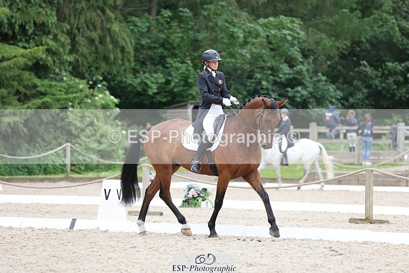 240524-152201-09866 - 362-COS_ME_WILL-Yasmin_Olsson-Sanderson