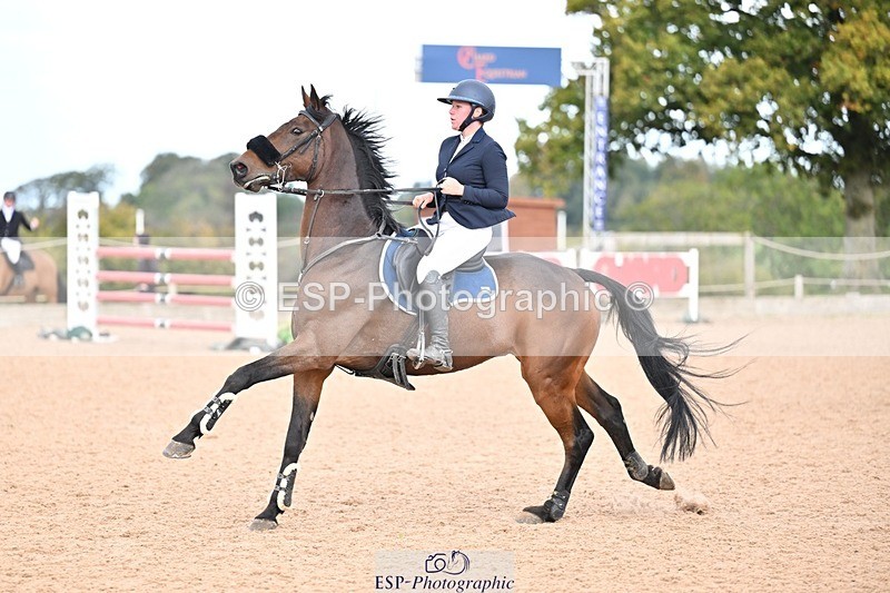 251005-100634-02668 - Cls 15 Foxhunter and 1.20m