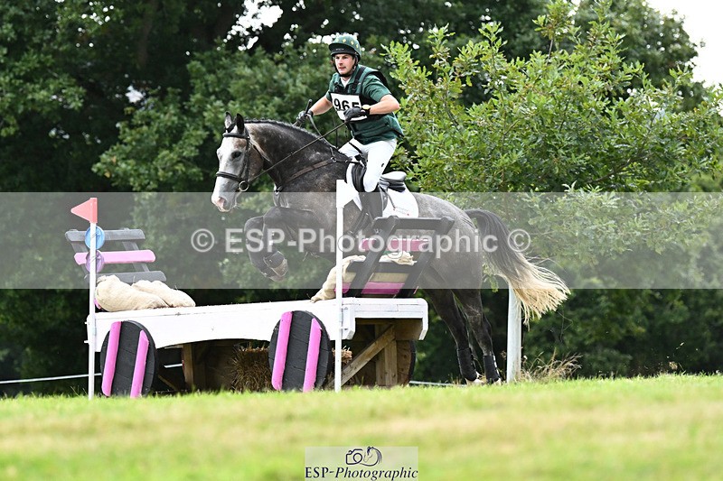 240825X-180012-38092 - 80cm XC 17.30 to End