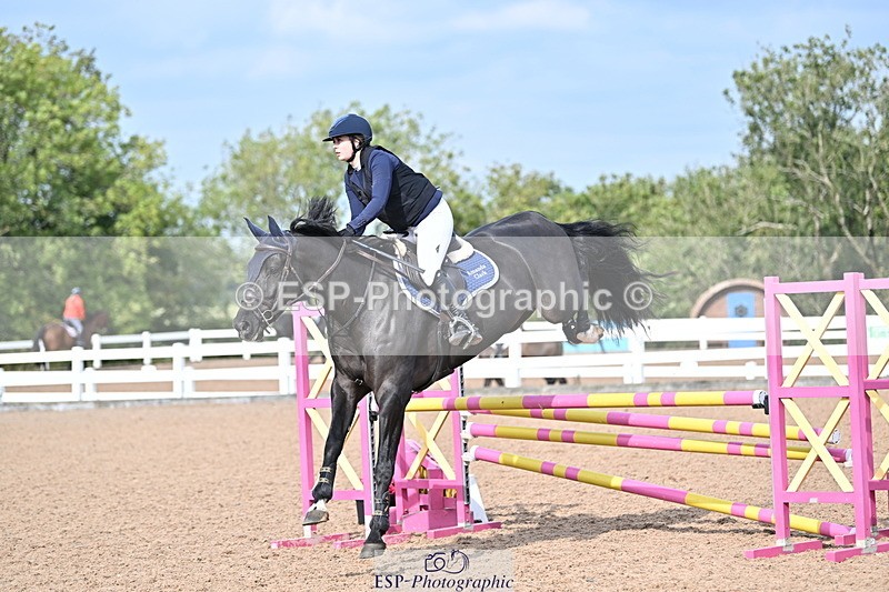 241004A-123638-01947 - Fri 09 95cm Amateur Quals