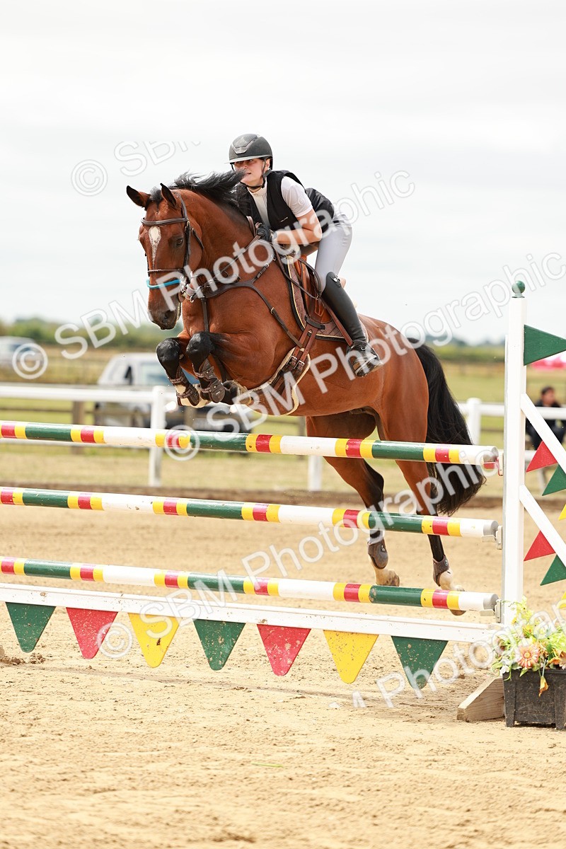 SBM_017386 - Class 21 - Senior Newcomers Championship 2d Rd