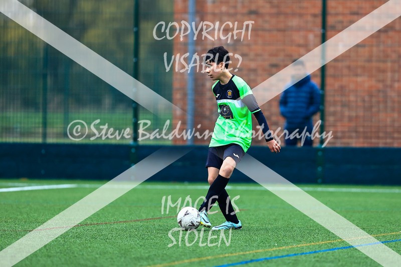 1DX30287 - 2025-10-12 FC Abbey Meads U14 Orange V Kingsdown Lions U14