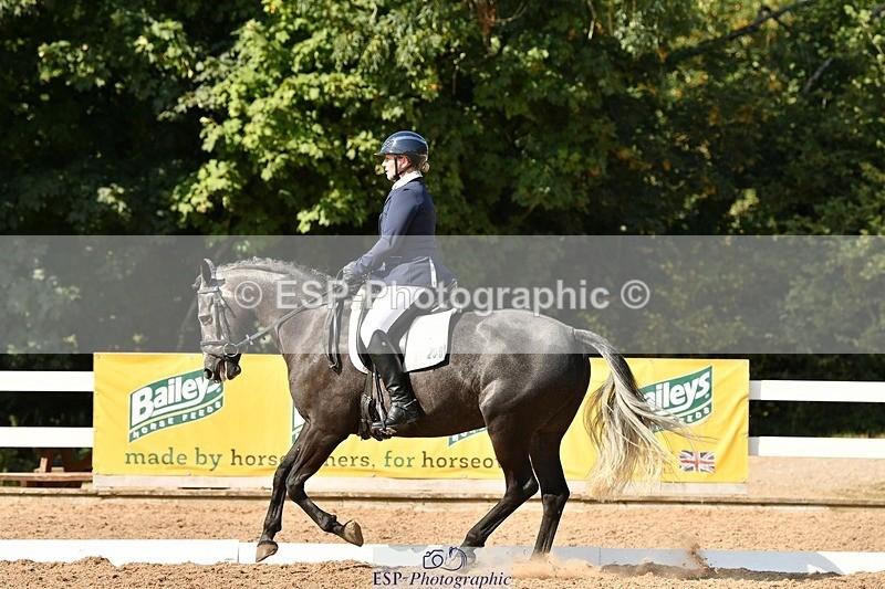 250817-160544-11465 - 206-Mel.NorthwoodBarnridge.Flying.Solo