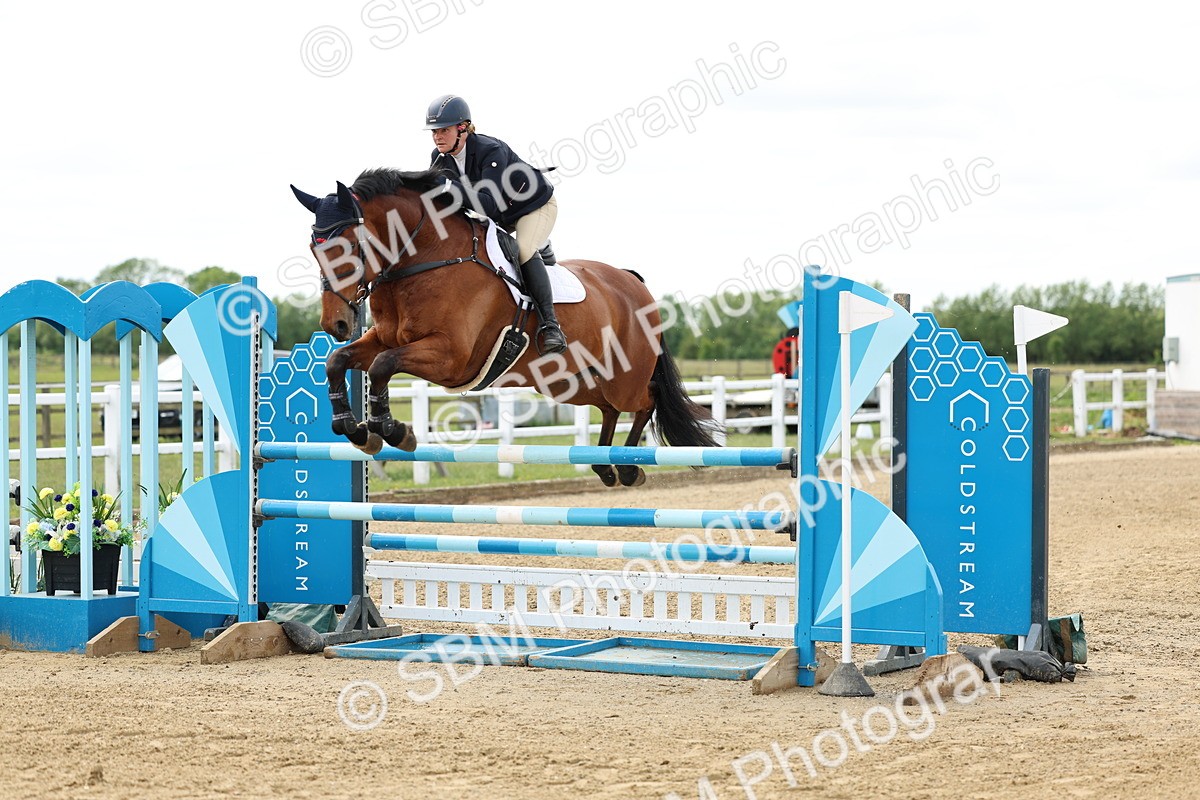 SBM_005940 - Class 19 - Senior Newcomers - 1.10m