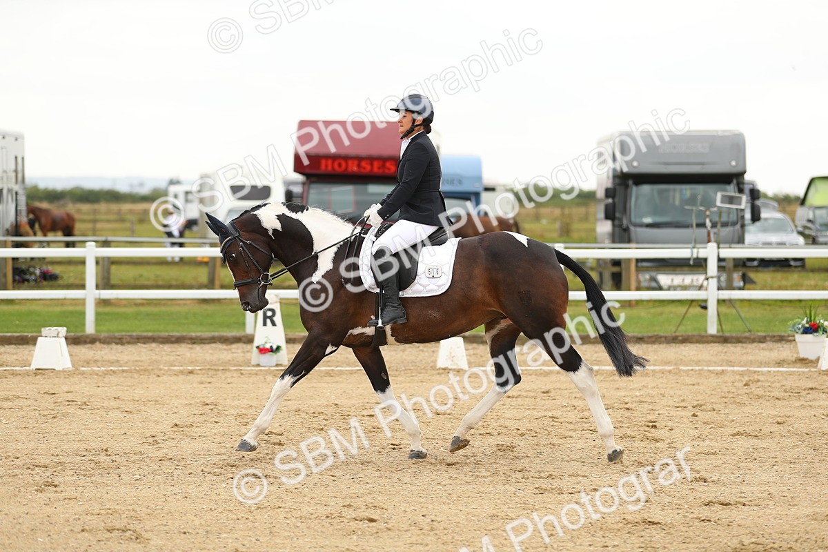 SBM_017683 - Class 13 - Novice 23 - 14.27-15.16