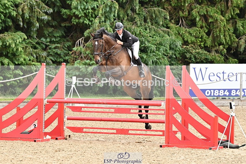 250706A-112001-18436 - Cls 48 Snr 1.05m Grand Prix