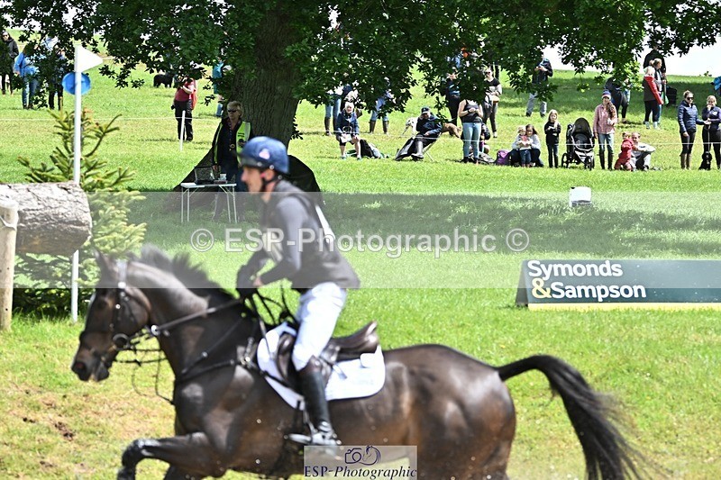 240526-122102-21955 - 401-PLOT_TWIST_B-Tom_Jackson