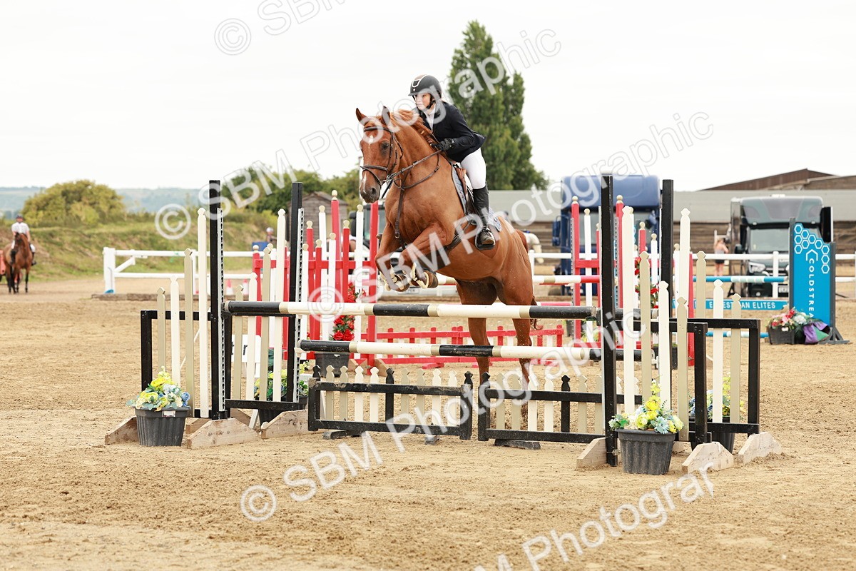 SBM_016733 - Class 20 - Senior Newcomers - 1.10m