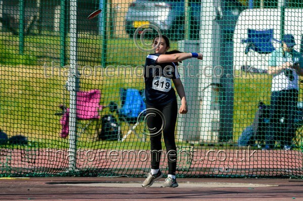 West25Sat-926360 - Field Female