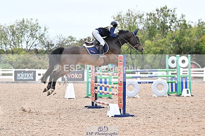 251015-152816-00901 - Cls 6 Foxhunter and 1.20m Open