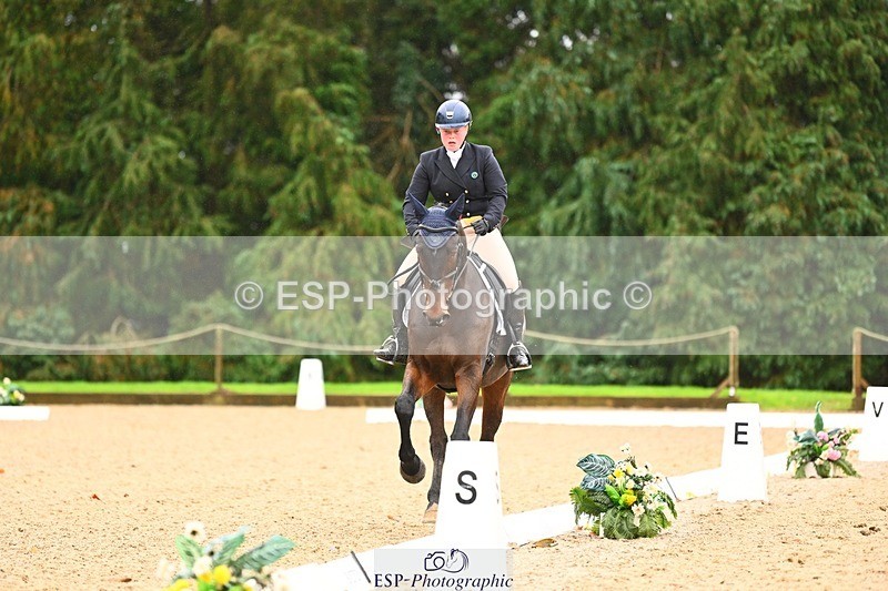 231021-112349-14654 - 237-CHOCOLATE.BOMB-Poppy.Burnyeat-DR