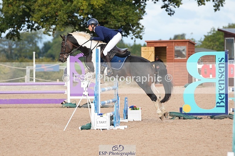 250921-101056-02127 - Cls 4 Pony British Novice and 80cm