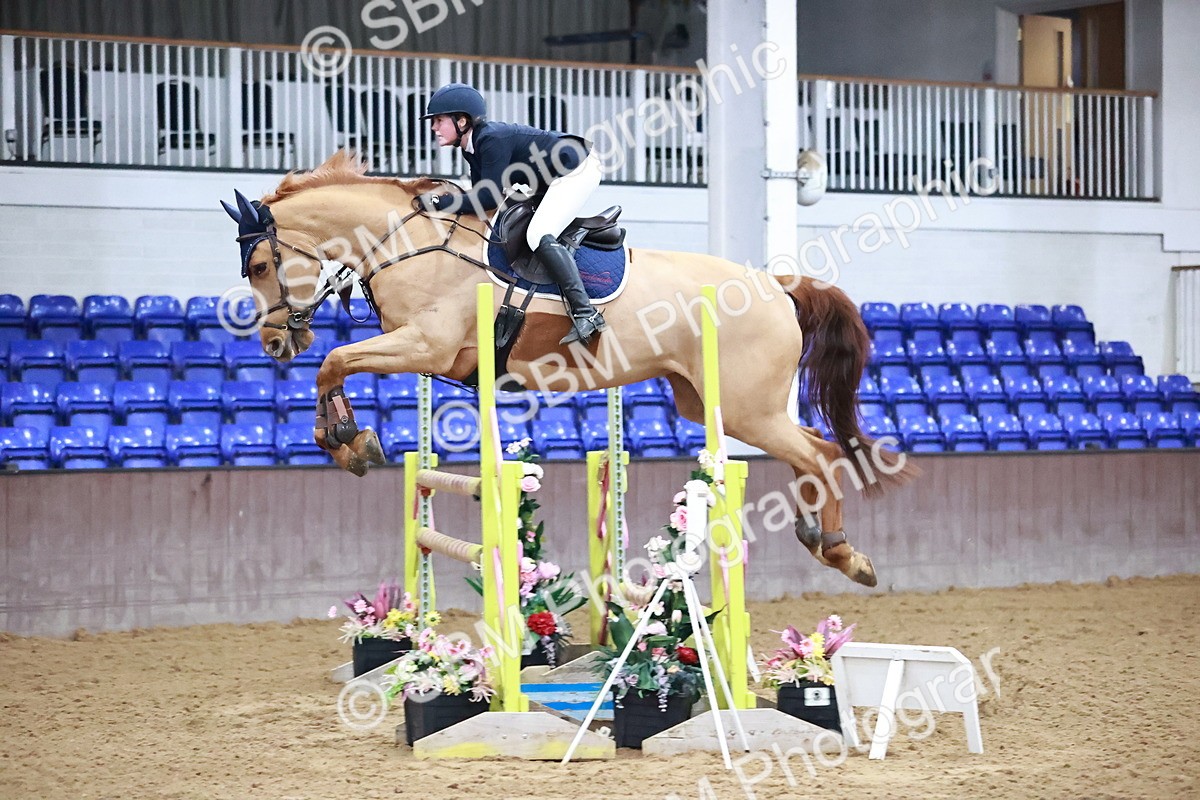 SBM_002570 - Class 11 - Senior Foxhunter 1.20m