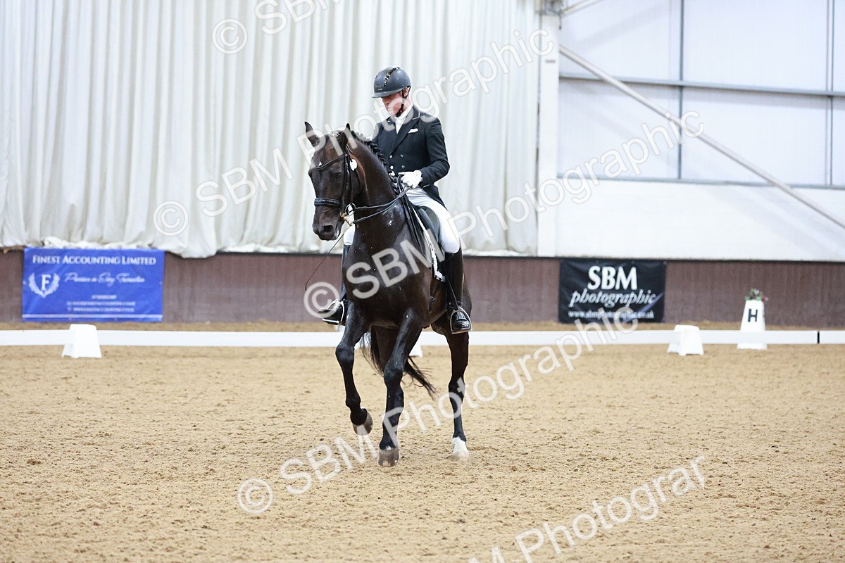 SBM_021477 - Class 14 - FEI Grand Prix - 17.40-18.34