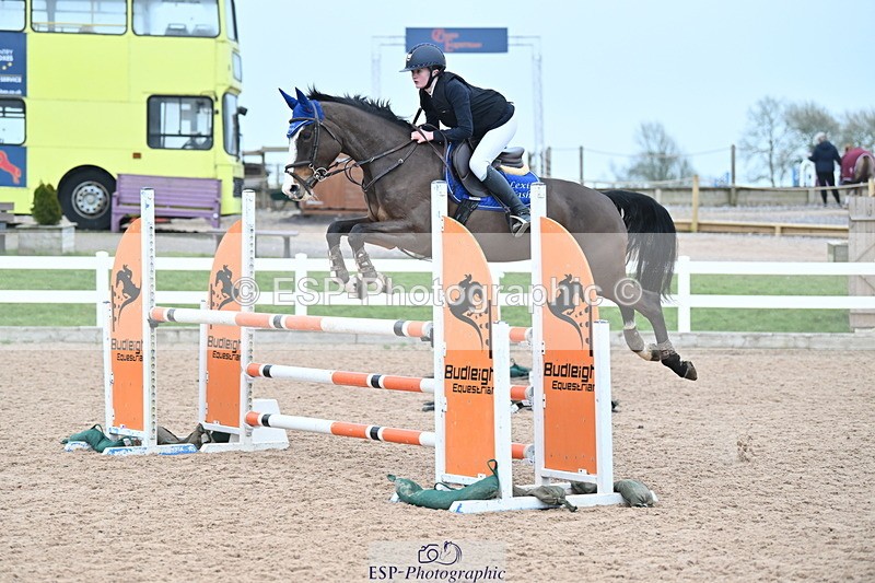 240128A-143919-01478 - Cls 8, 9 & 10 Children on Horses