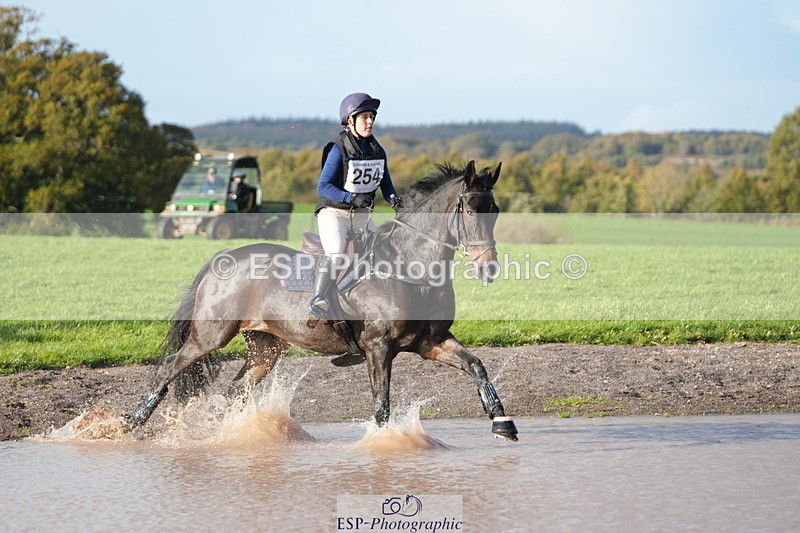 251024A-155915-14637 - C-254-Emily.Mainieri