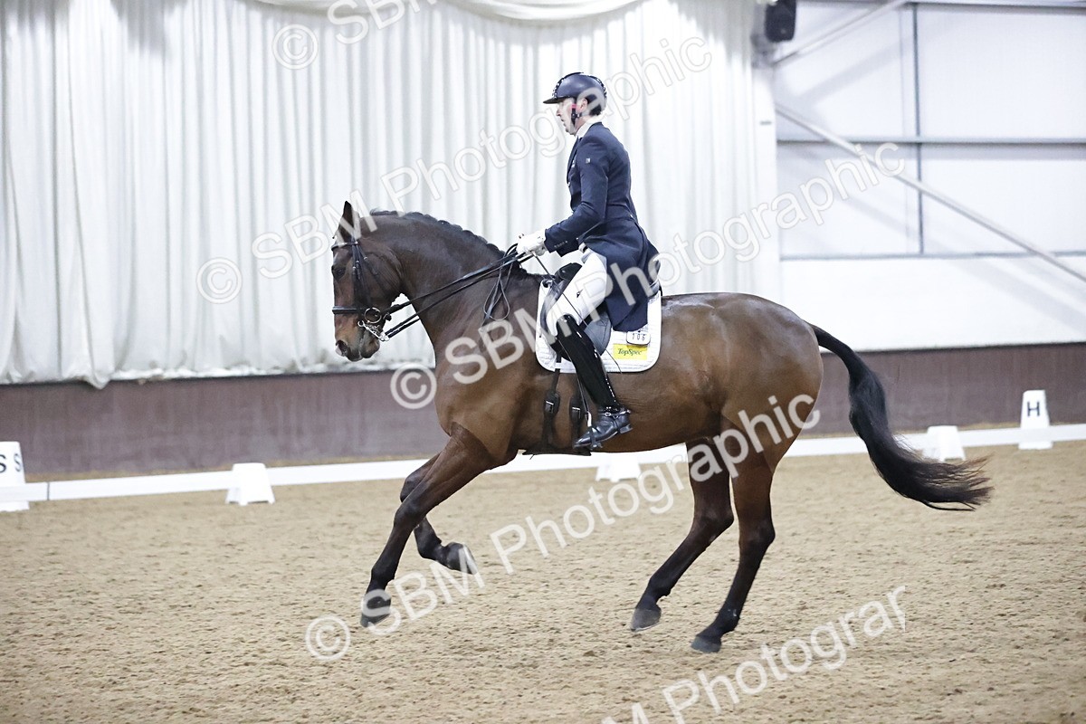 SBM_009162 - Class 16-17-19-21 - ADV 101-FEI PSG-FEI INT I-GP