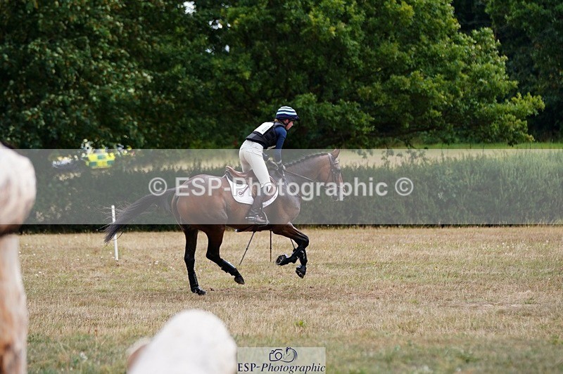 250803A-150012-15734 - P-710-Isla.Kitson-BLUES.CLOUD