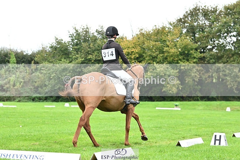 241024-110514-02349 - 314-Beth.Jones-FANTASY.CHILLI.(GB)