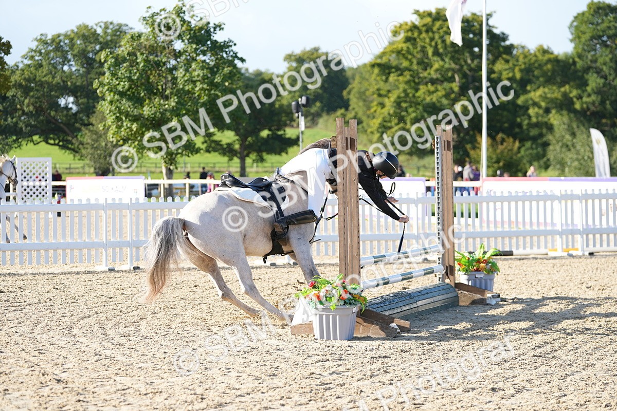 SBM_14336 - J57 - Clear Round 60cm